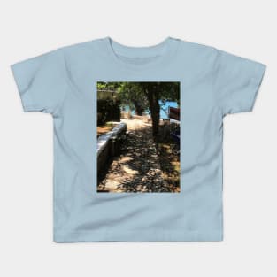 Mediterranean stone terrace Kids T-Shirt